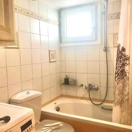 Διαμέρισμα Lauren's Charm Town 2-bedroom *